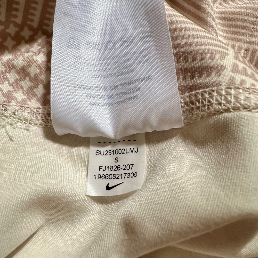 Nike - One Luxe Mid-Rise 7/8 Printed Campus Tight - Picture 15 of 15
